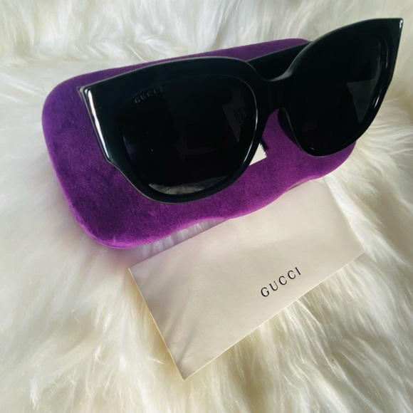 Gucci Square Black Sunglasses - Picture 8 of 13